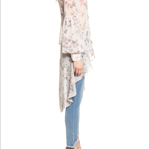 Leith High-Low Ruffle Top - Picture 3 of 6